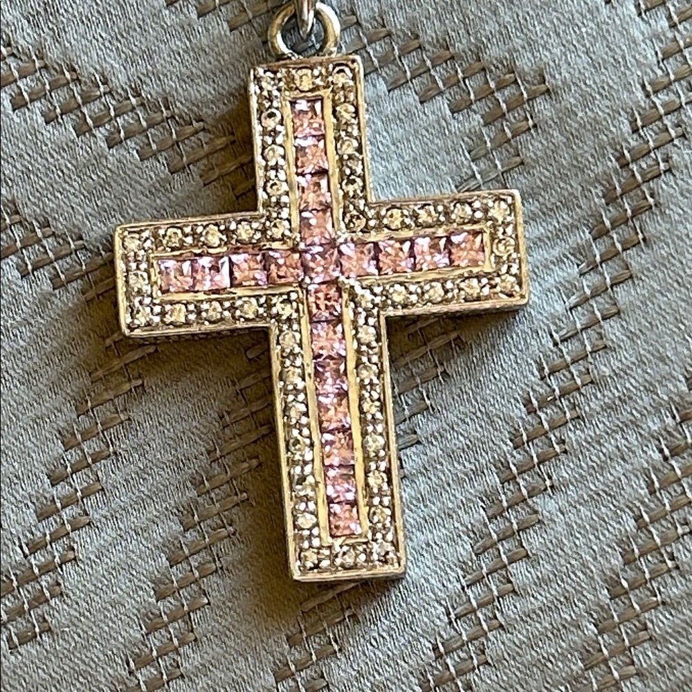 Vintage Pink and Silver Cross Necklace - Picture 4 of 17